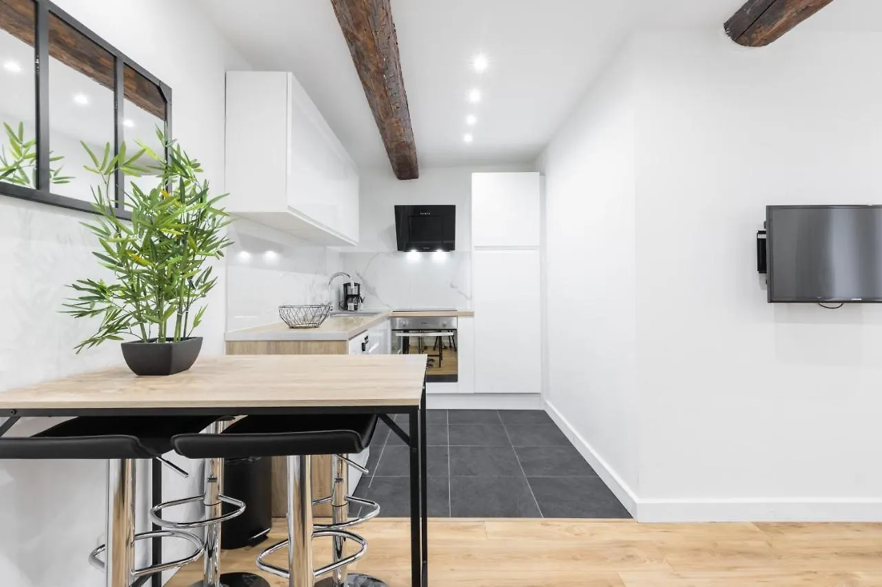 Garibaldi Square - Lovely 1 Bdr Old Town Ницца Апартаменты